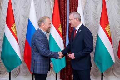 Переработка рыбы важнейшая составляющая рыбной промышленности России Переработка рыбы важнейшая составляющая рыбной промышленности России