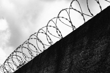 Долги, суды, выезд: комплекс правовой поддержки для жителей России и стран СНГ
