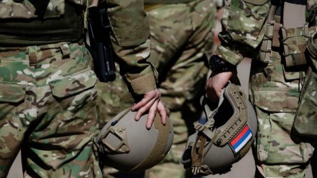 Военные части просят не прекращать поставки жевательного табака на передовую